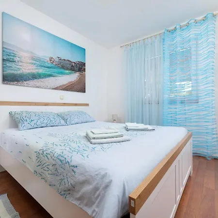 Apartment Mirta *